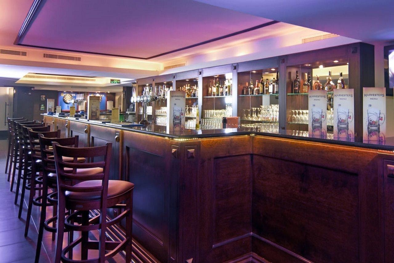 Hotel Copthorne Downtown By Millennium 4*